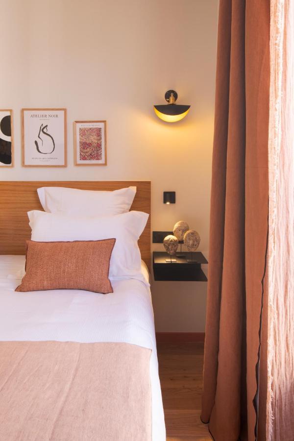 Tinah Paris, Aboukir Hotel Buitenkant foto
